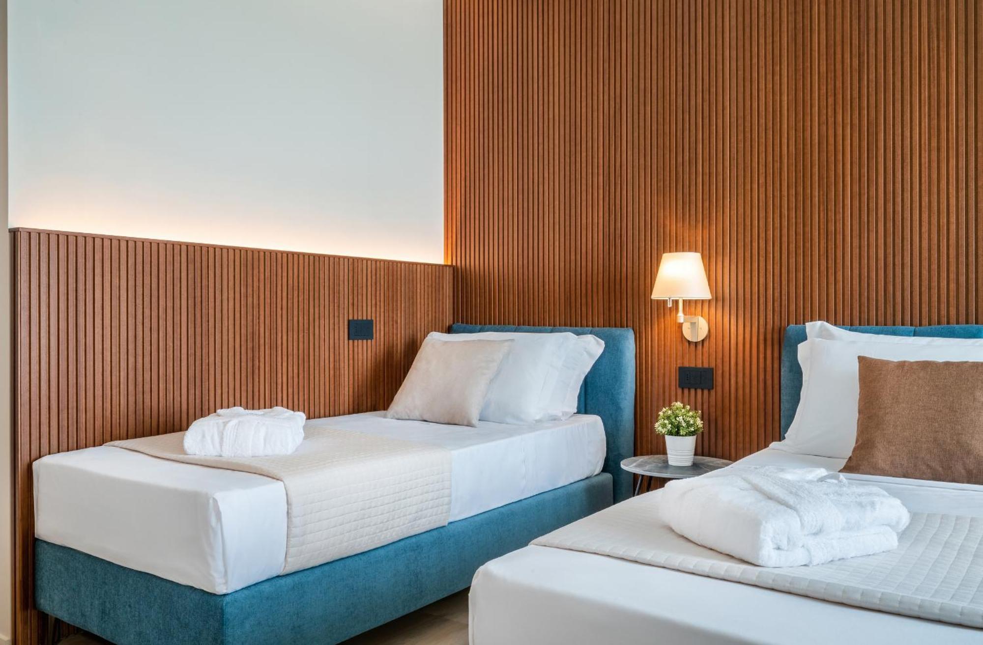 Hotel Universal Католика Екстериор снимка